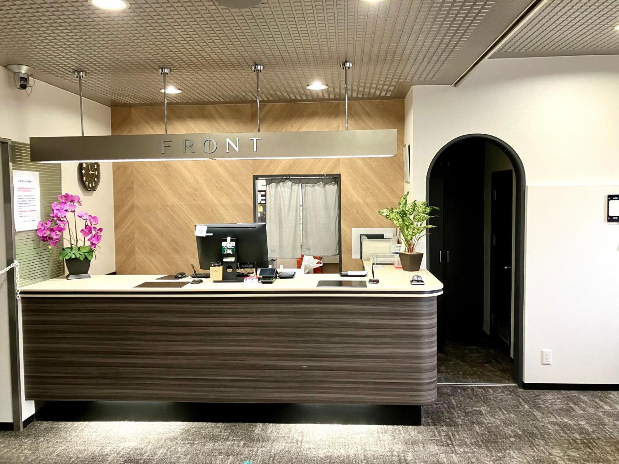 Hotel Livemax Mihara Ekimae Екстериор снимка