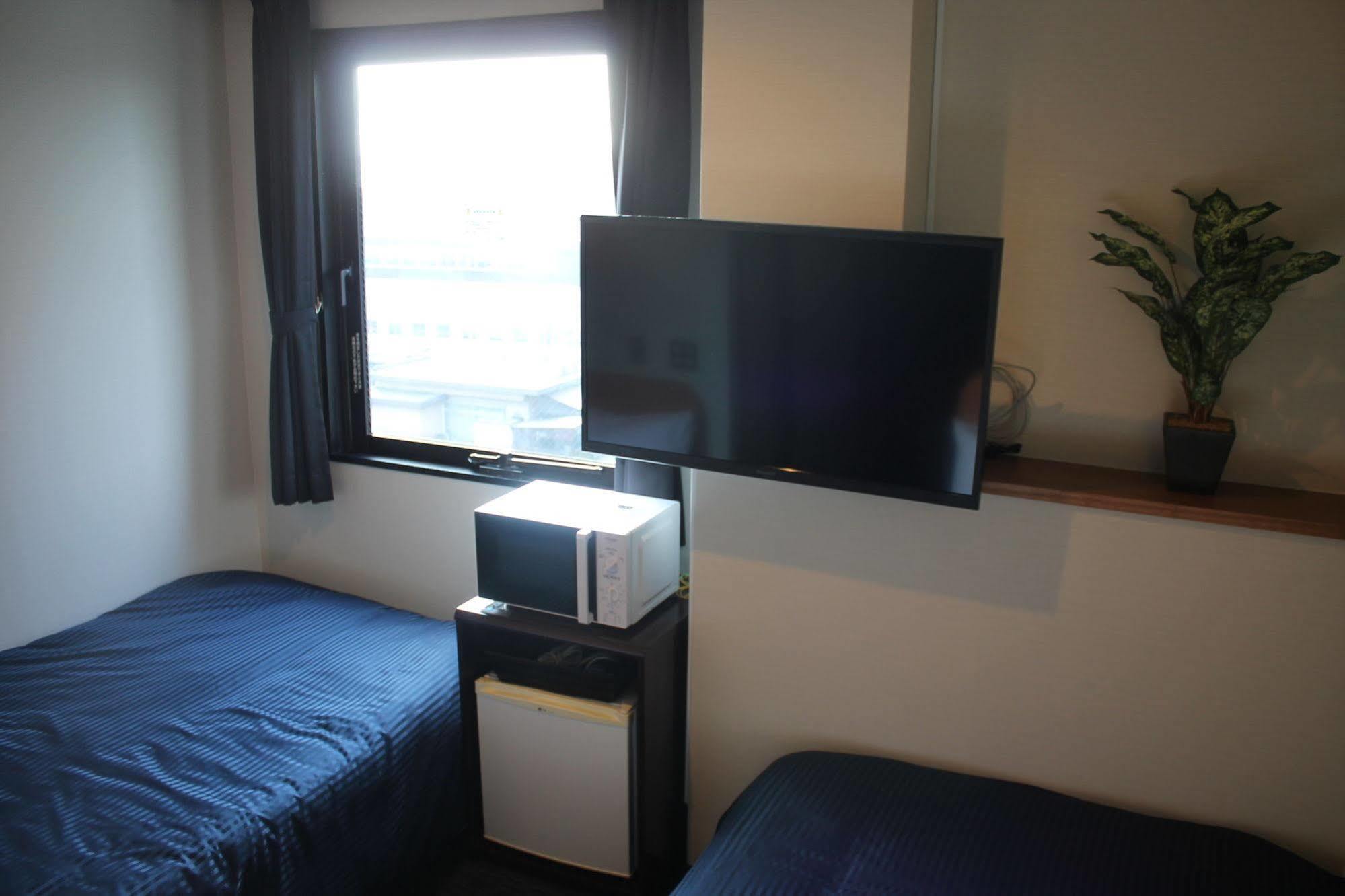 Hotel Livemax Mihara Ekimae Екстериор снимка